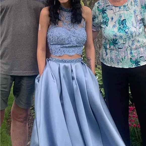 ALYCE EXCLUSIVE 2 piece prom dress - Picture 3 of 4